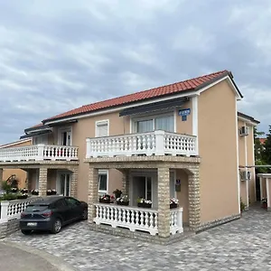  Apartment Ostojic