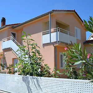  Apartment Klara