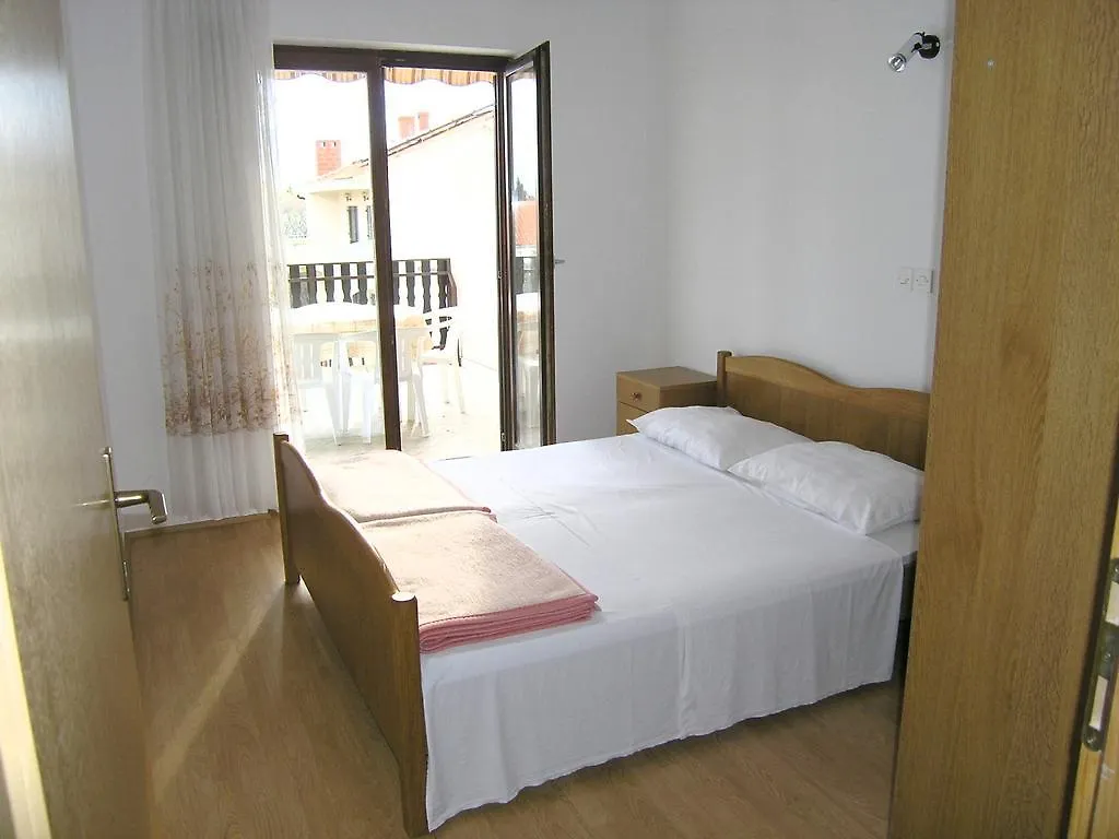 Apartments Herceg 0*, Krk Town